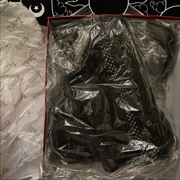 Demonia Damned 32 Platform Boots 